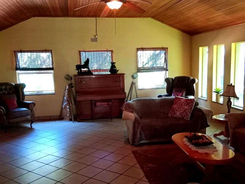 1 OF 2 AGRICULTURAL HOLDINGS FOR SALE IN Glen Donald. - Photo 5