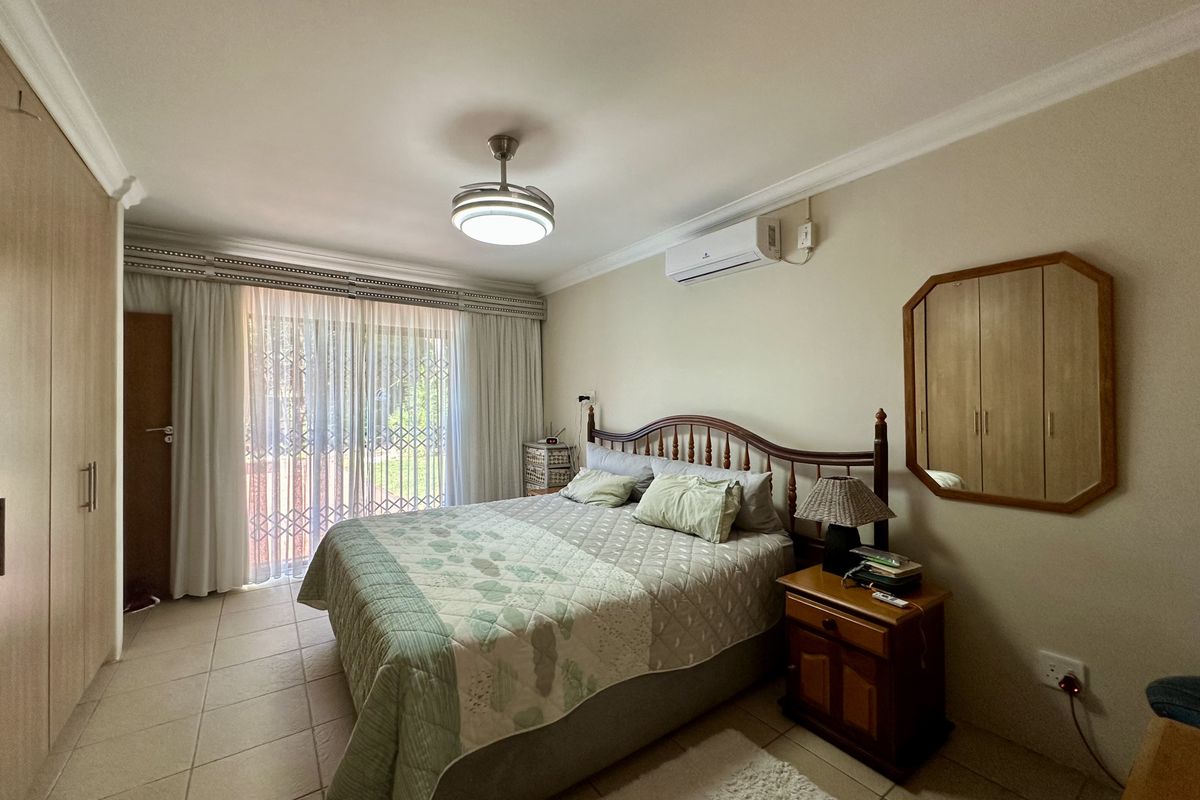 Prime Meer En See Family Home with Flatlet & Exceptional Entertainment Living - Photo 4