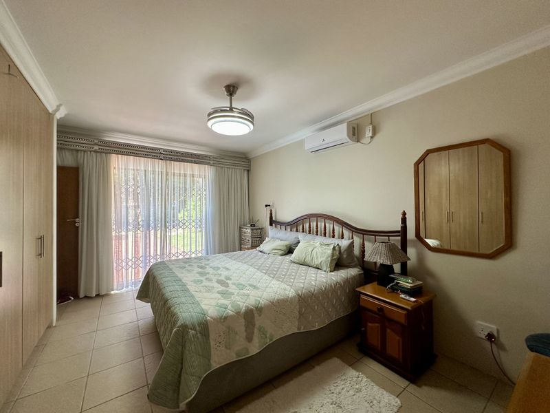 Prime Meer En See Family Home with Flatlet & Exceptional Entertainment Living - Photo 4