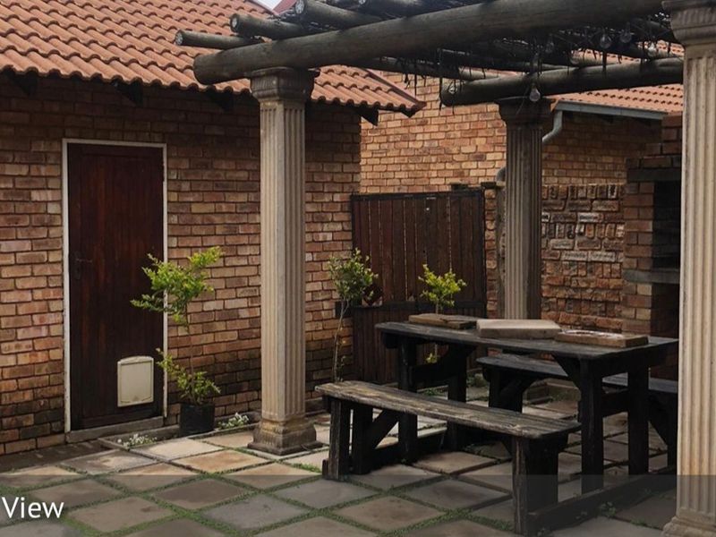 Stunning 2-Bedroom Duplex in Annlin – Serene Estate with Night Views & High Rental Potential - Photo 6