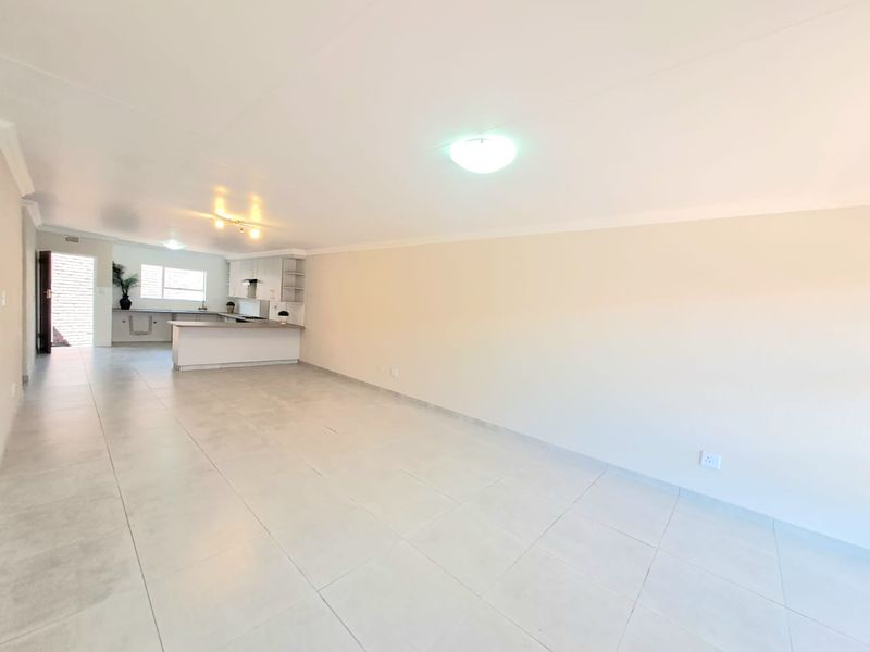 NEWLY RENOVATED TOWNHOUSE FOR SALE IN THREE RIVERS ! - Photo 6