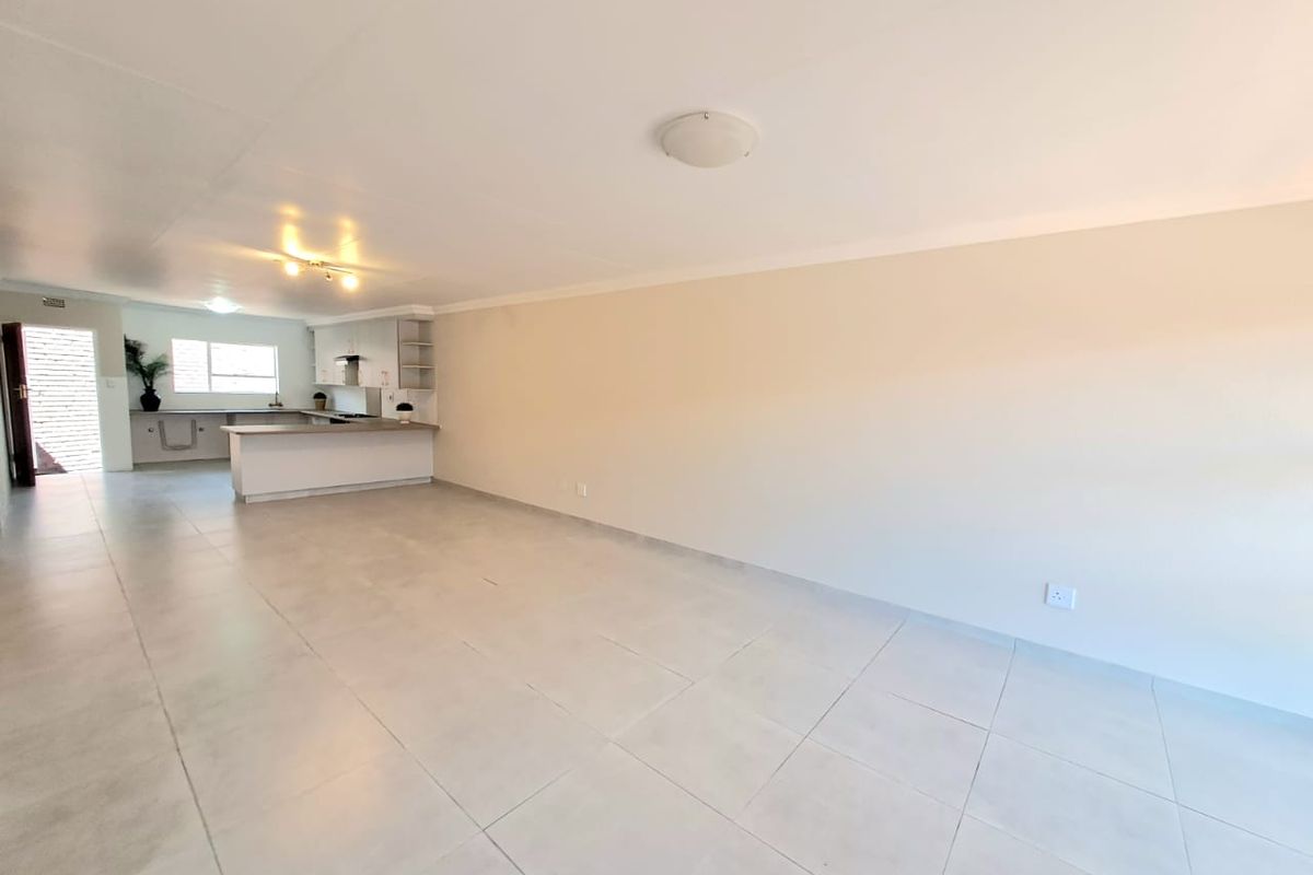 NEWLY RENOVATED TOWNHOUSE FOR SALE IN THREE RIVERS ! - Photo 4