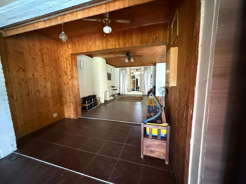 Spacious Family Home in Vanderbijlpark SE1 - Photo 7