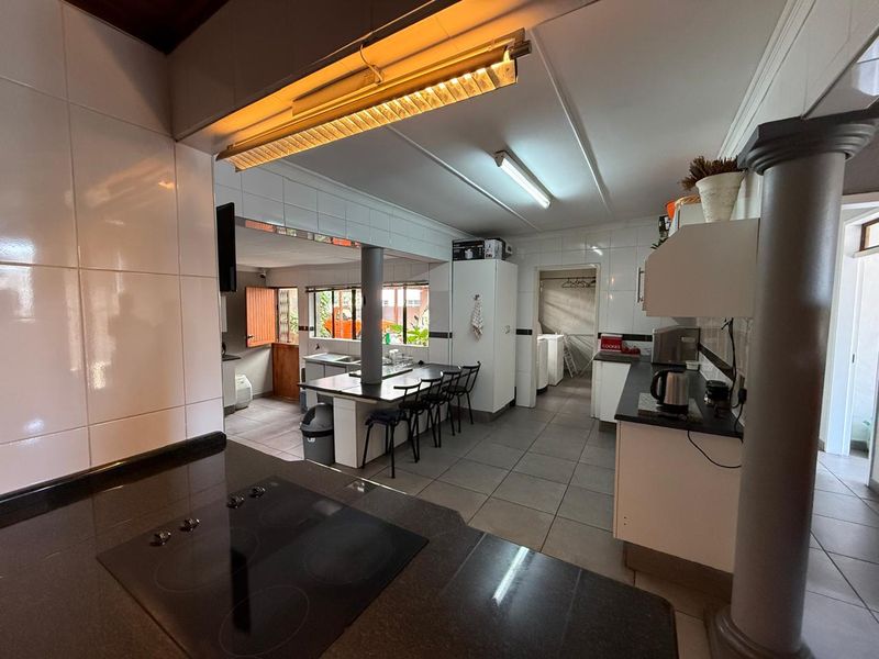 Spacious Family Home in Vanderbijlpark SE1 - Photo 4