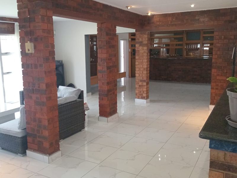 This is the multigenerational home you’ve been waiting for. - Photo 5