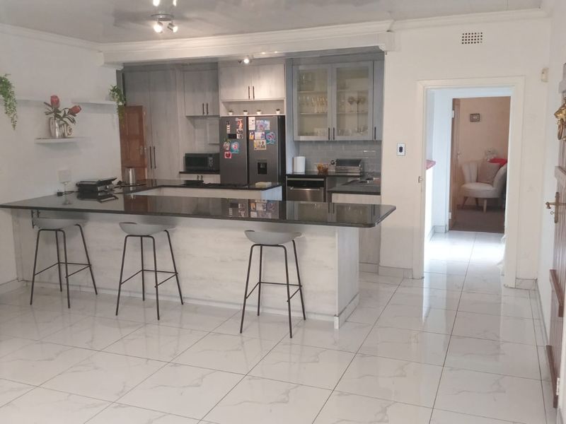 This is the multigenerational home you’ve been waiting for. - Photo 7