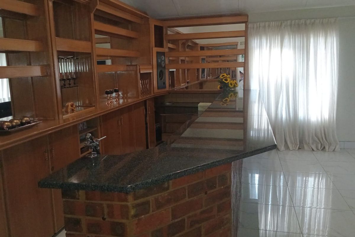 This is the multigenerational home you’ve been waiting for. - Photo 2