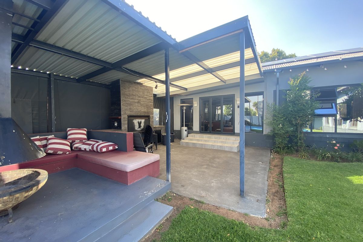 3 Bedroom House with Flat for Sale in Rynfield - Photo 3