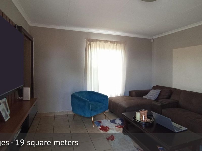 Showstopper Full Title 3-Bedroom Home in Thatchill Estate – Dream Family & Investment Gem Step into - Photo 8