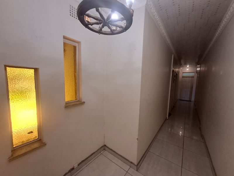 ARCONPARK GEM – HOME & INCOME OPPORTUNITY! - Photo 6