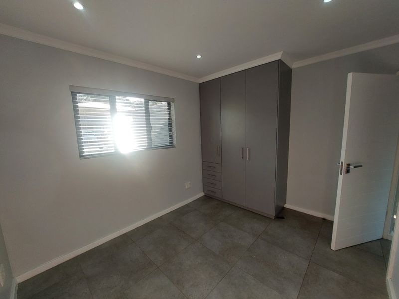 2 Bedroom 2 Bathroom Apartment in a newly built complex with immaculate finishes - Photo 2