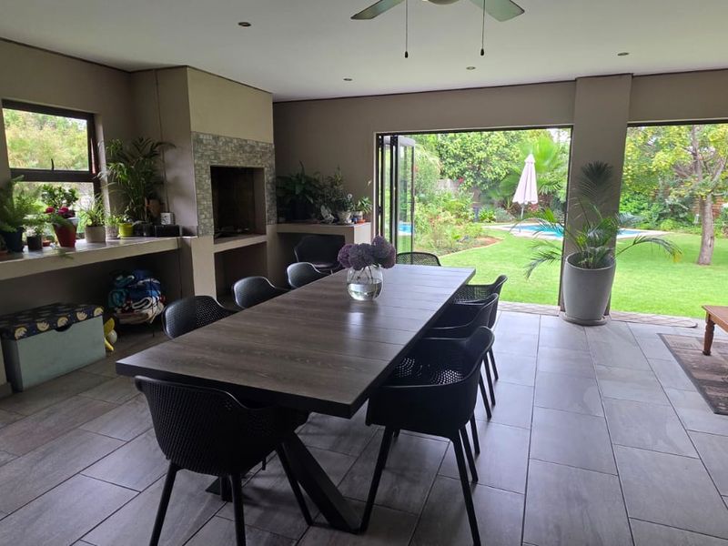 Stunning 4 Bedroom Family Home with Entertainment Features & Borehole - Photo 2