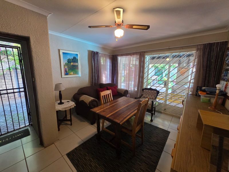BEAUTIFUL FAMILY HOME FOR SALE IN VAALPARK - Photo 6