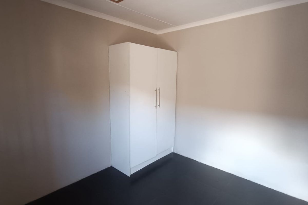 Investment Opportunity Near VUT – High Rental Potential! - Photo 4