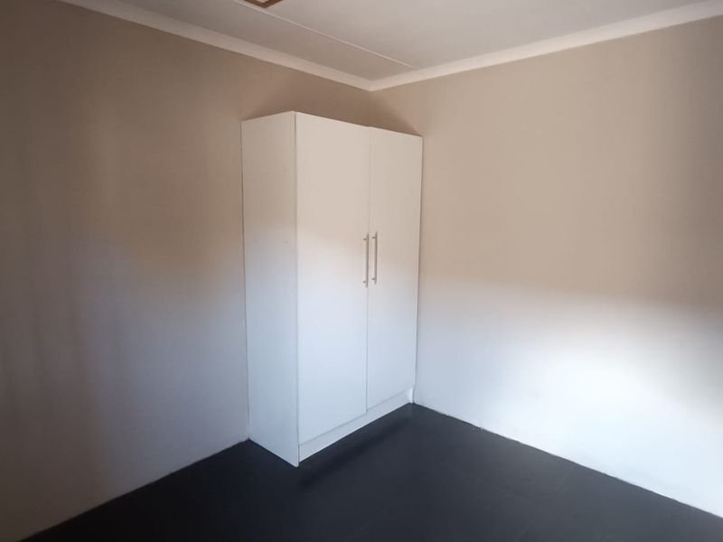 Investment Opportunity Near VUT – High Rental Potential! - Photo 4