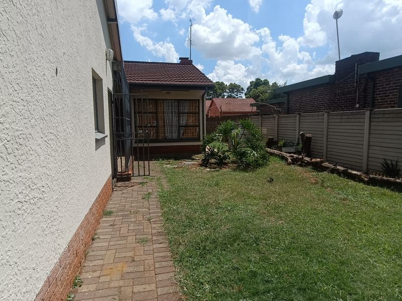 Investment Opportunity Near VUT – High Rental Potential! - Photo 5