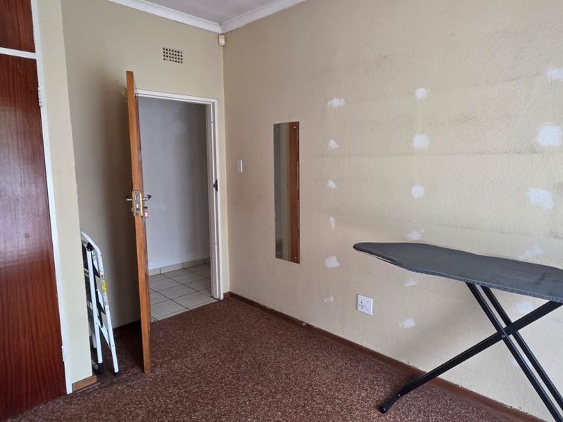 SE 2 Gem With An Unbelievable Garden Magnificent Features that you will have to View - Photo 7