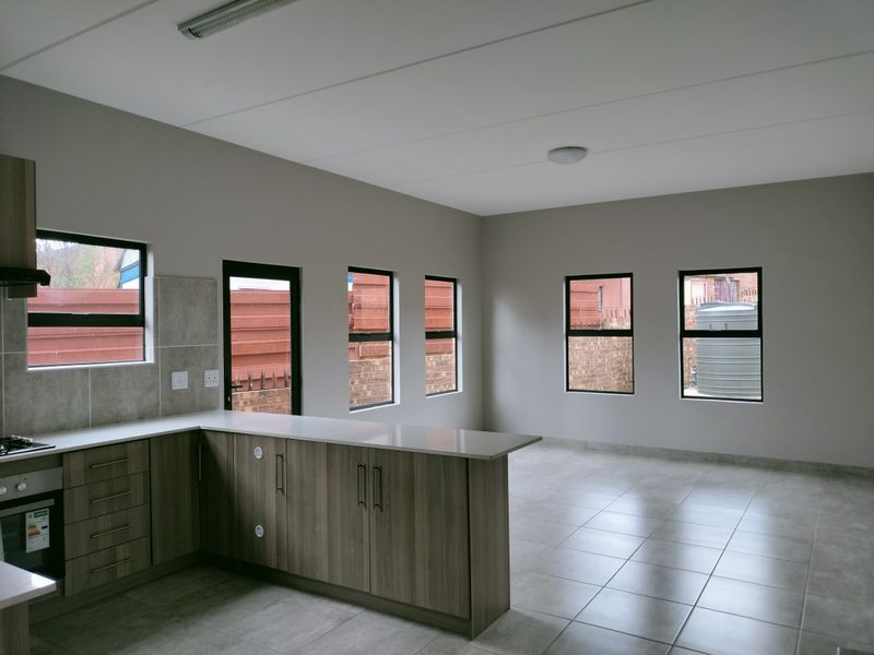 Heaven in Huewel West - Photo 2