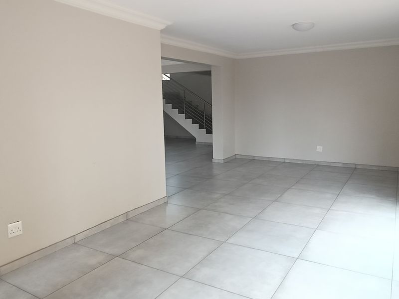 Beautiful and big! - Photo 8