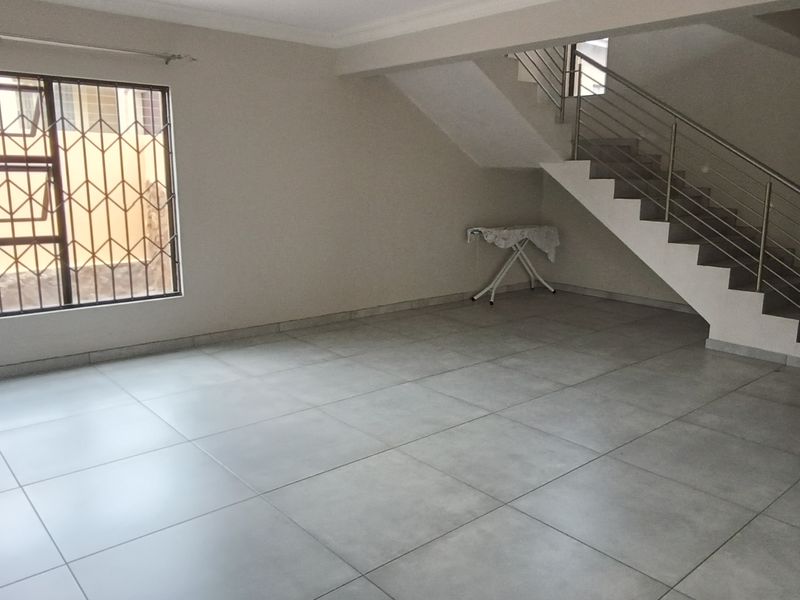 Beautiful and big! - Photo 7