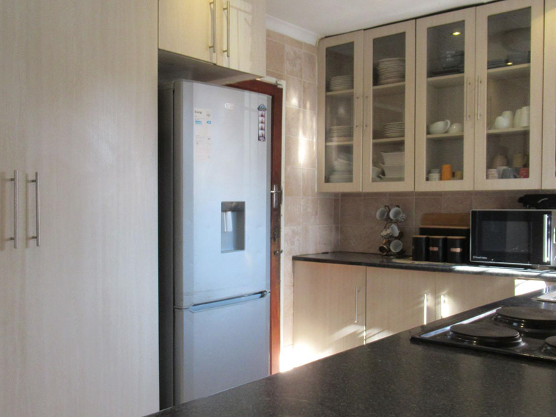 3 Bedroom, 2 Bathroom for sale in Elandspark - Photo 7