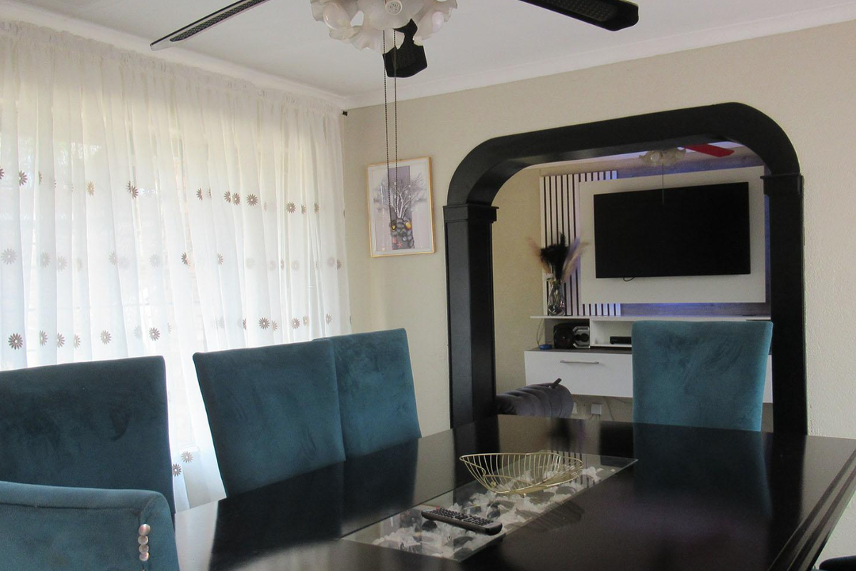 3 Bedroom, 2 Bathroom for sale in Elandspark - Photo 5