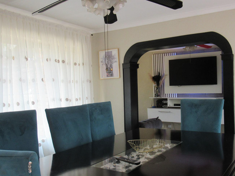 3 Bedroom, 2 Bathroom for sale in Elandspark - Photo 5