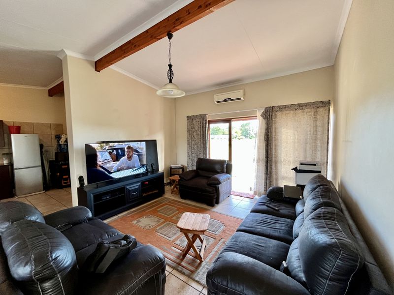 Charming Sectional Title Townhouse for Sale in Bela-Bela – Perfect for Homeowners or Investors - Photo 3