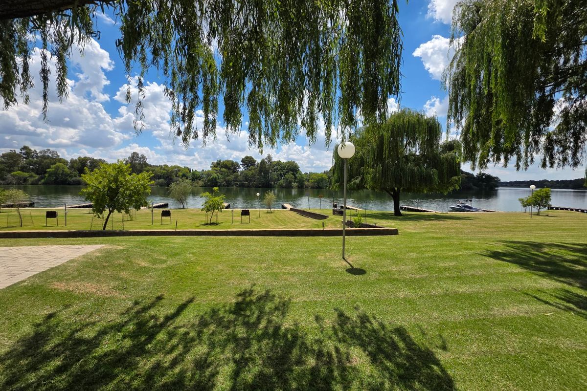 HOLIDAY HOME FOR SALE IN VAALPARK – PERFECT RIVER GETAWAY - Photo 3