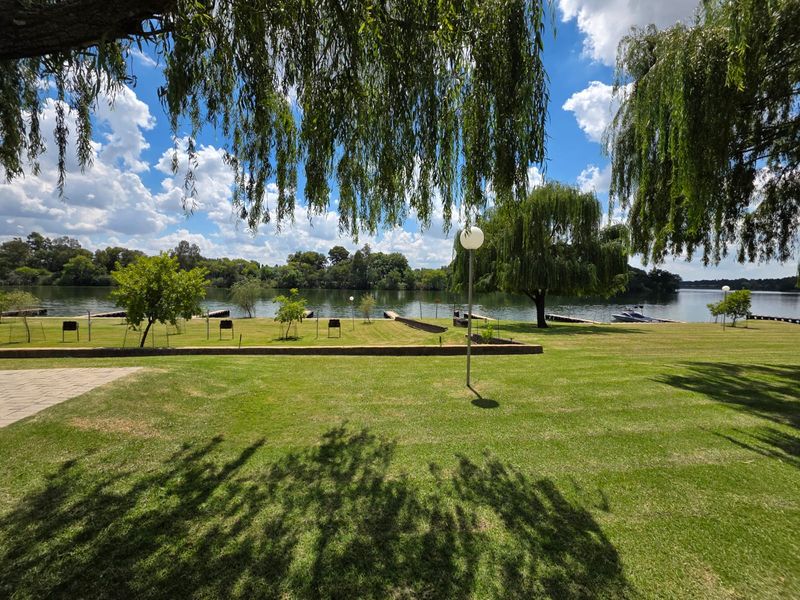 HOLIDAY HOME FOR SALE IN VAALPARK – PERFECT RIVER GETAWAY - Photo 3