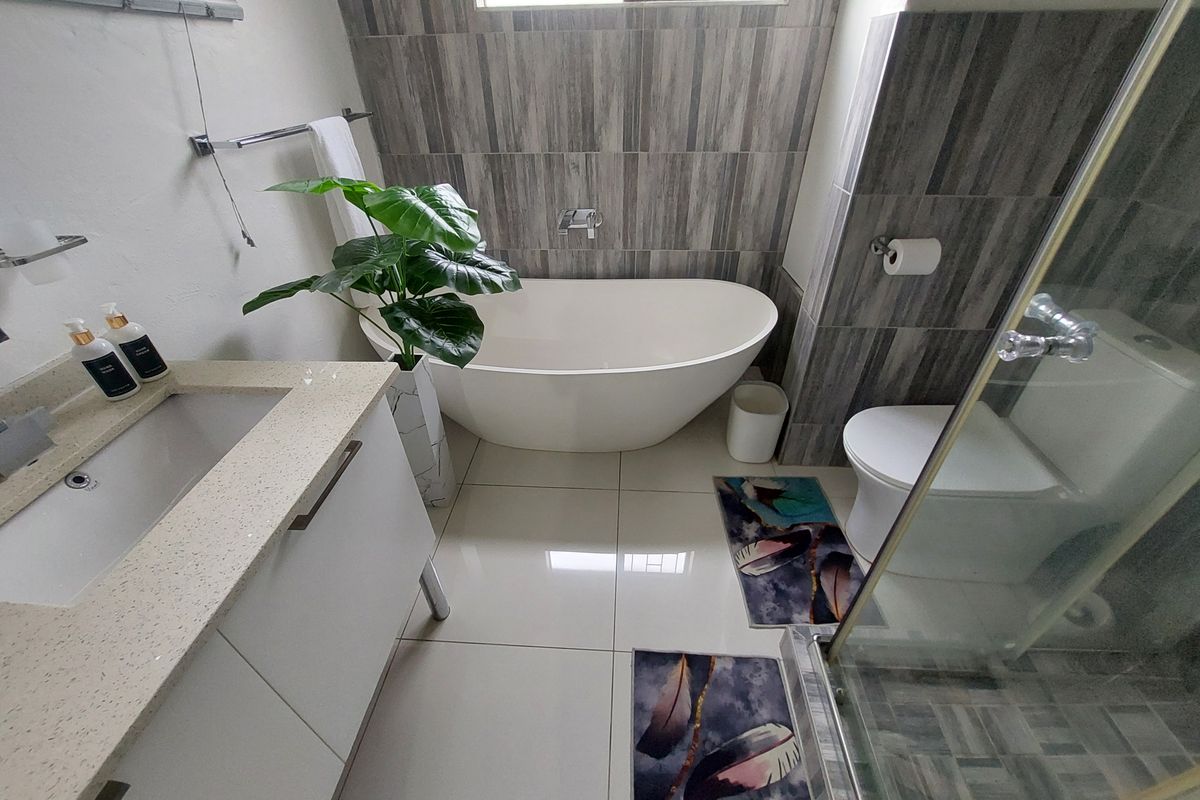 Modern 1 - Bedroom Gem with biometric Security and Resort - Style Living - Exceptional Value - Photo 4