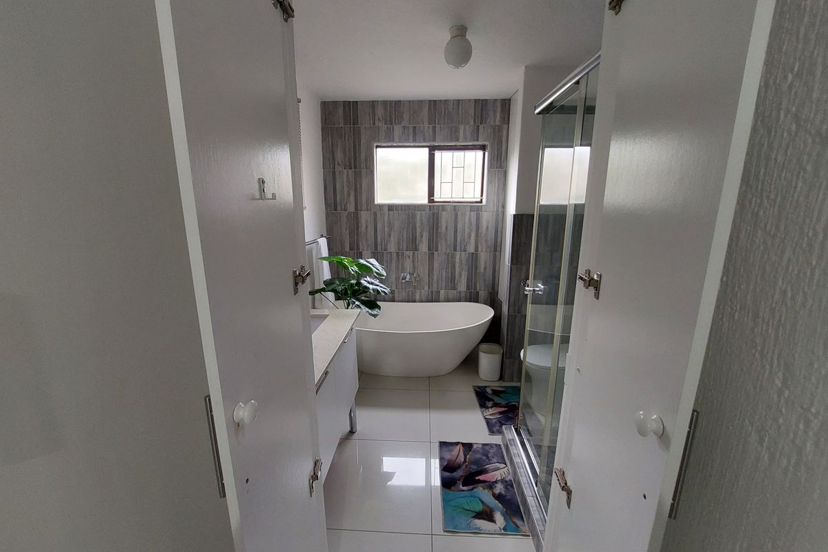 Modern 1 - Bedroom Gem with biometric Security and Resort - Style Living - Exceptional Value - Photo 3