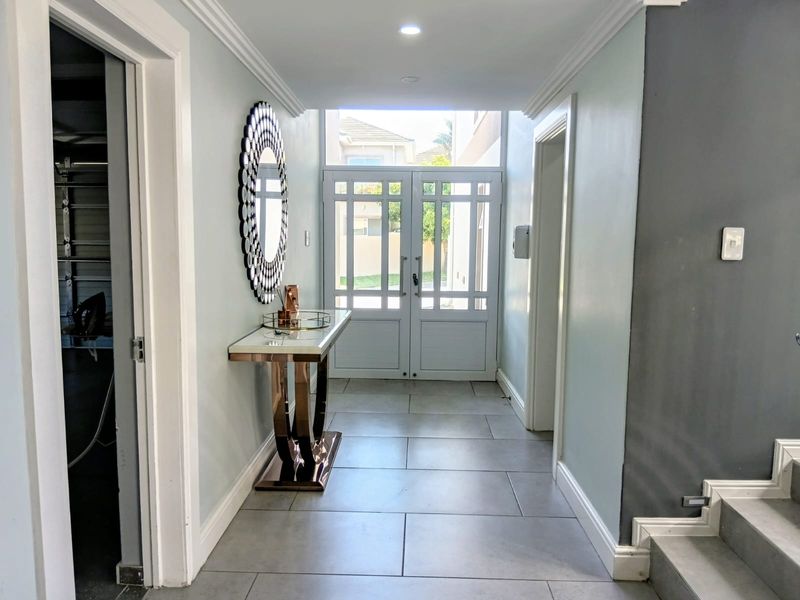 Elevated Lifestyle Edition Where Luxury Meets Lifestyle in Bishops Country Estate - Photo 2