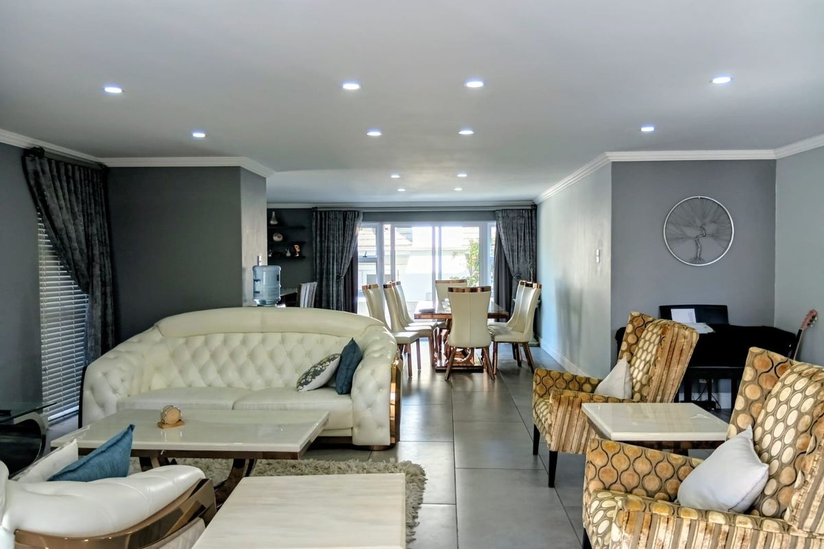 Elevated Lifestyle Edition Where Luxury Meets Lifestyle in Bishops Country Estate - Photo 4