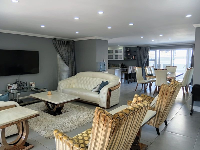 Elevated Lifestyle Edition Where Luxury Meets Lifestyle in Bishops Country Estate - Photo 3