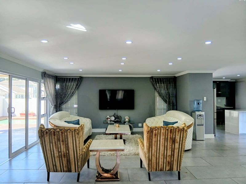 Elevated Lifestyle Edition Where Luxury Meets Lifestyle in Bishops Country Estate - Photo 5