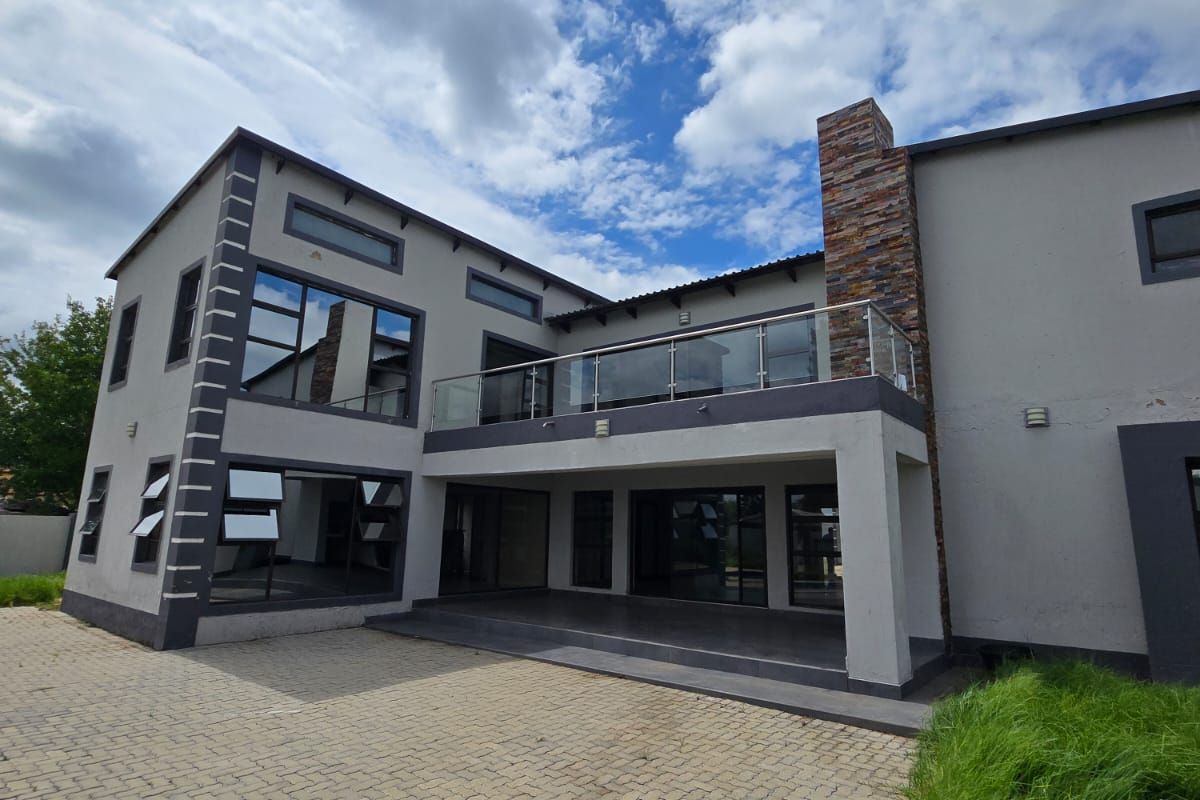 Executive Living with Business-Ready Potential in Riversdale, Meyerton. - Photo 5