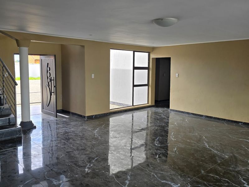 Executive Living with Business-Ready Potential in Riversdale, Meyerton. - Photo 10