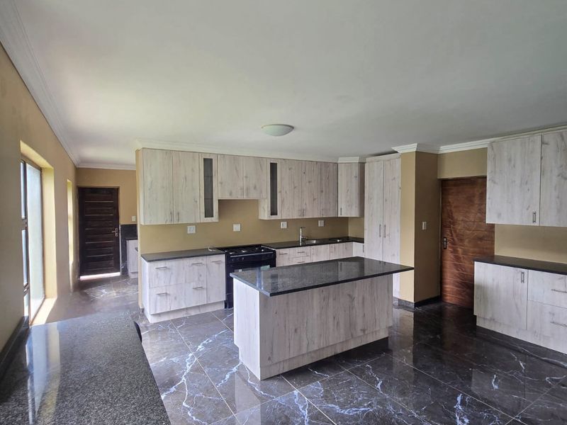 Executive Living with Business-Ready Potential in Riversdale, Meyerton. - Photo 6