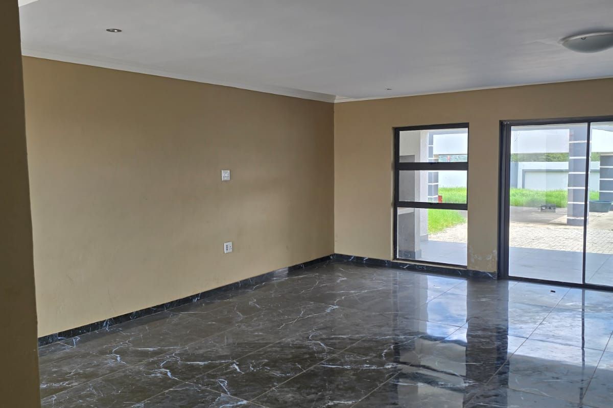 Executive Living with Business-Ready Potential in Riversdale, Meyerton. - Photo 3