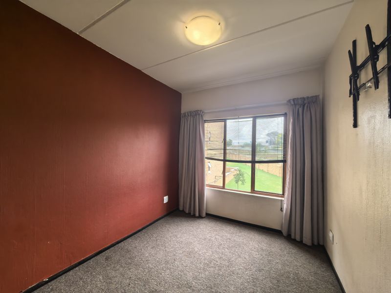 Move in Ready unit in Randpark Ridge - Photo 8