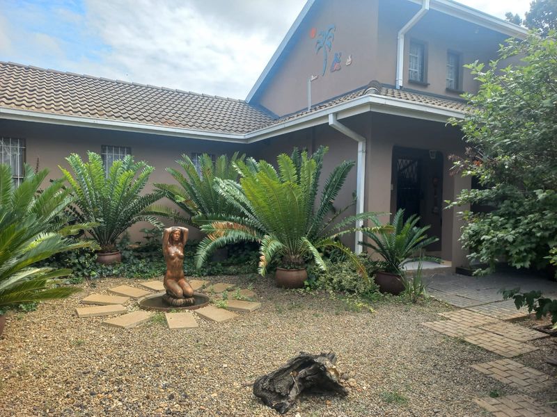 Family Home for Sale in Rensburg, Heidelberg - Photo 2