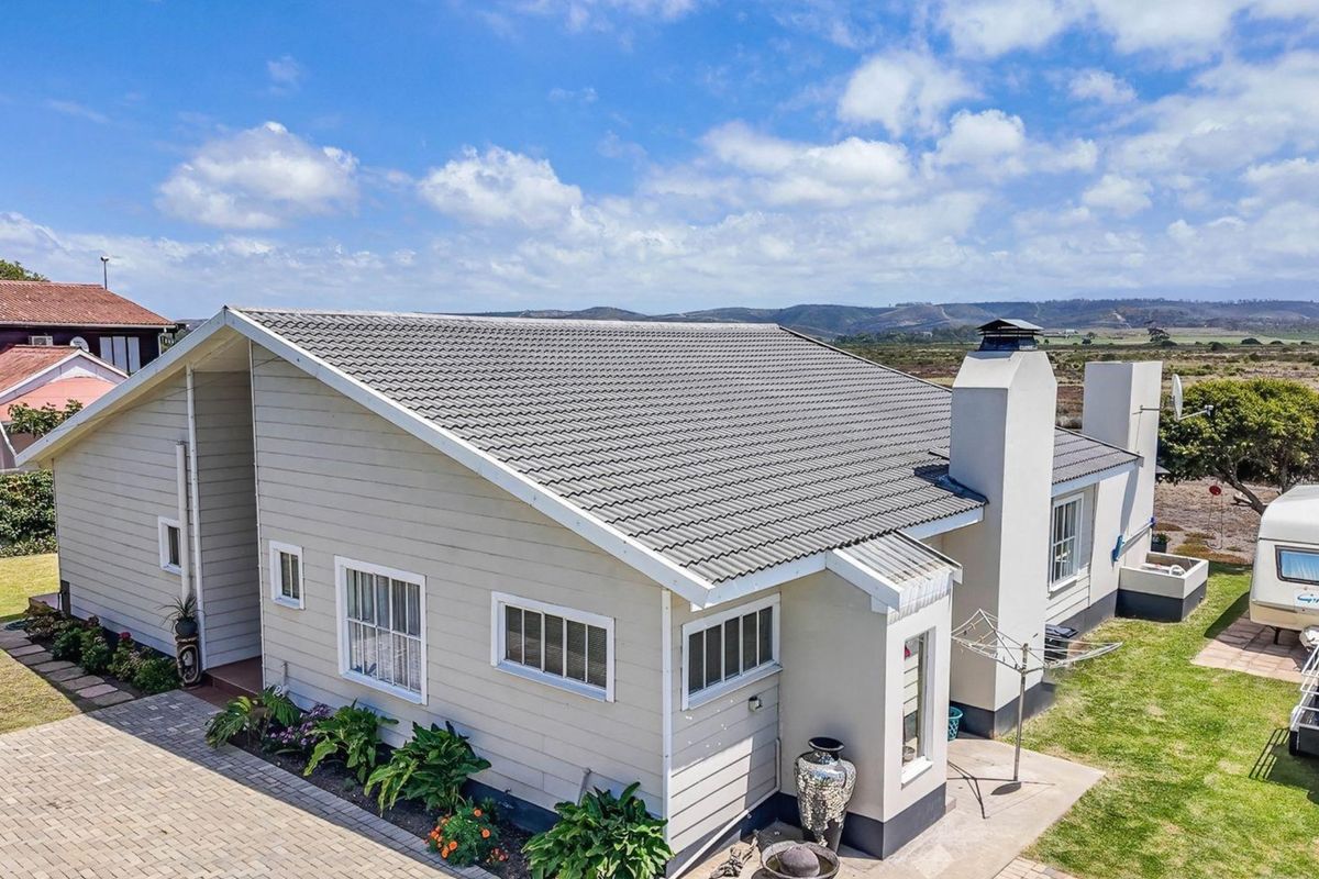 A Home That Must Be Seen to Be Truly Appreciated - Photo 4