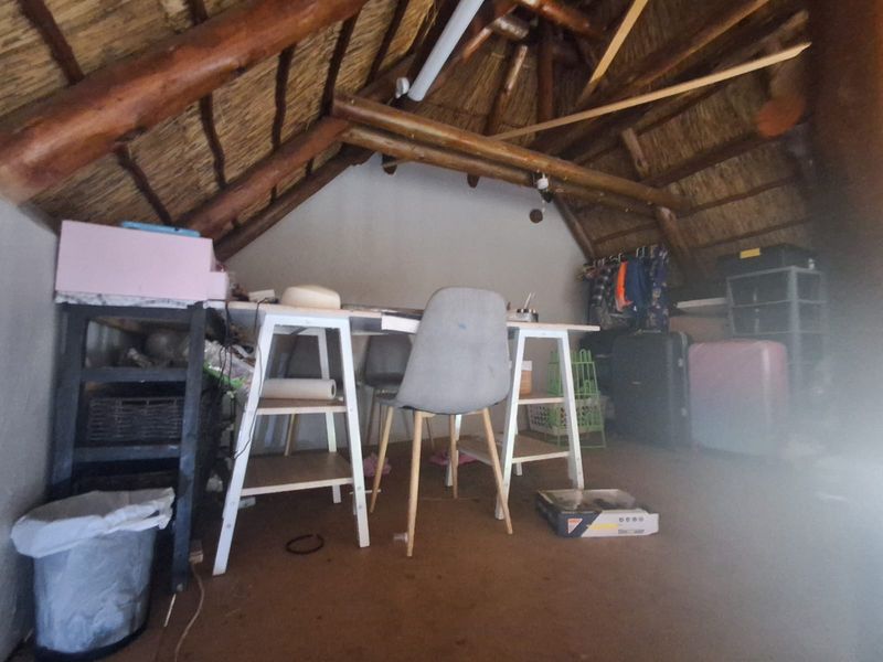 Immaculate 2 Bedroom home with Potential to be a 6 Bedroom Family Home. Well Kept and Move in Ready. - Photo 8