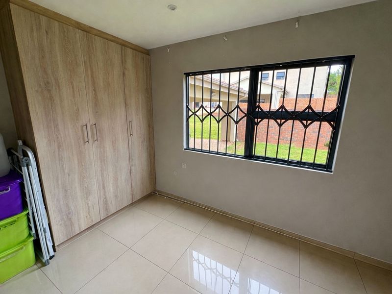 Beautiful 3 Bedroom, 3 Bathroom Home To Rent in Clearwater - Photo 10