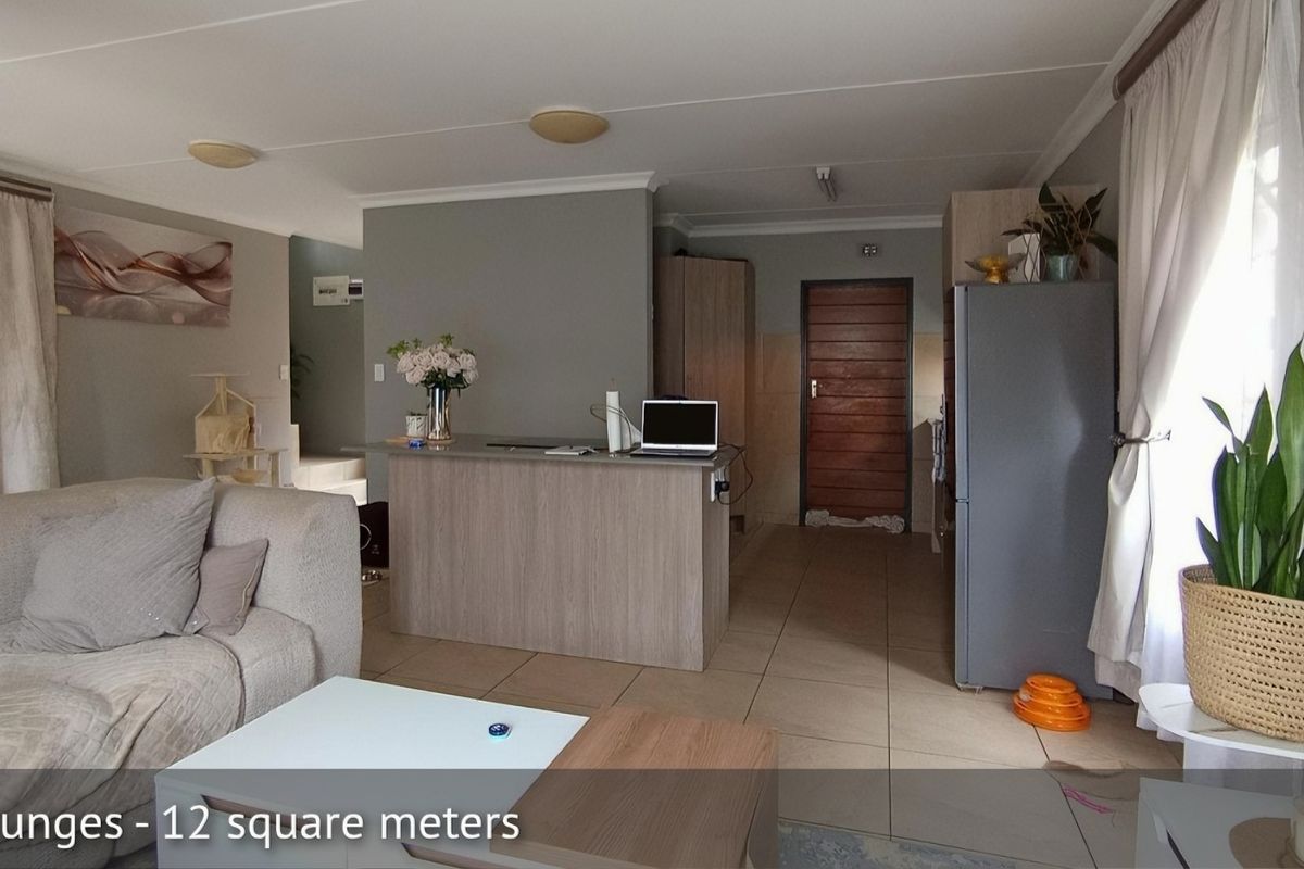 Architectural Elegance Meets Modern Luxury in Zambezi Manor - Photo 5