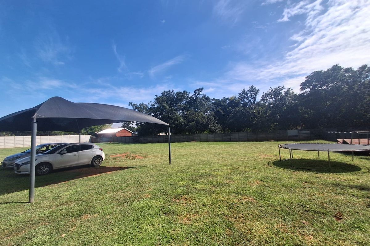 2000m2  Vacant stand situated in the Suburban Area of Henley-on- Klip. - Photo 3