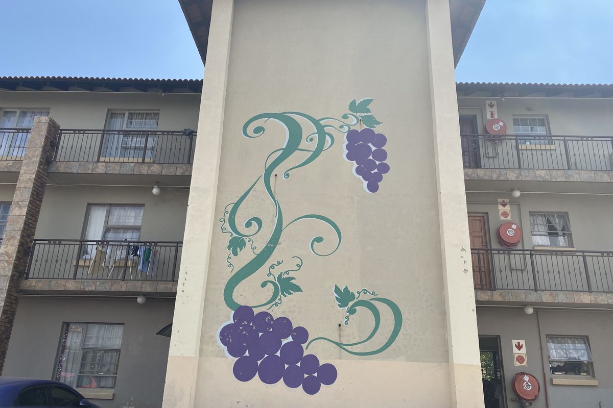 2 Bedroom Apartment In Ravenswood - Photo 2