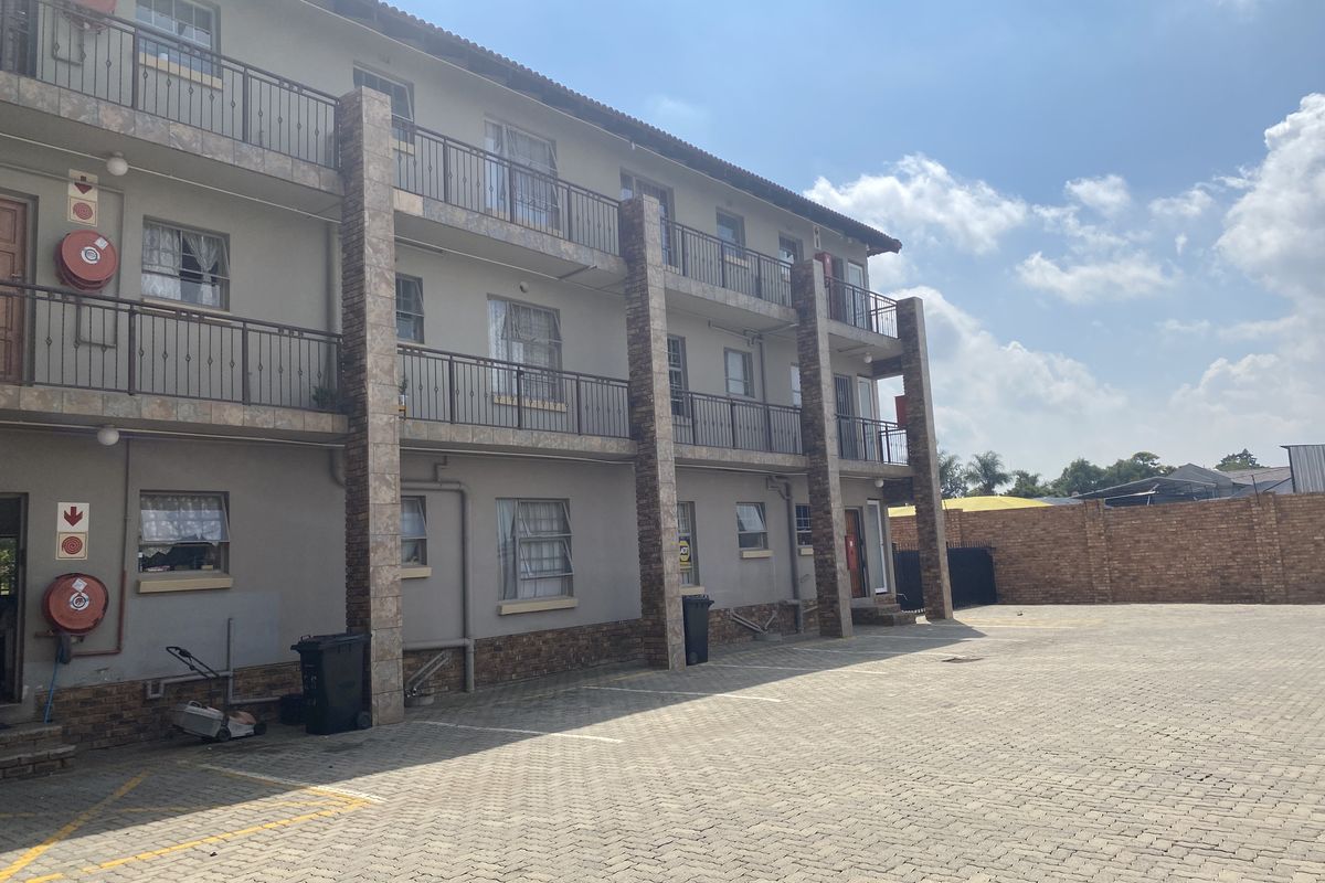 2 Bedroom Apartment In Ravenswood - Photo 3