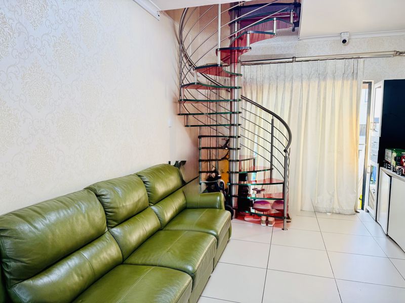 Stylish Penthouse for Sale – The View Estate, Dainfern - Photo 3